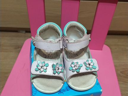 Босоножки(кожаные) котофей