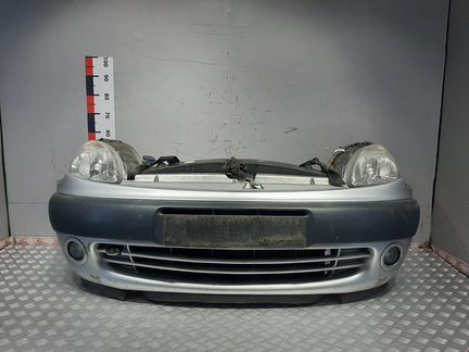 Передняя для Citroen Picasso