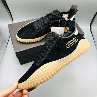 Кроссовки Adidas Kamanda