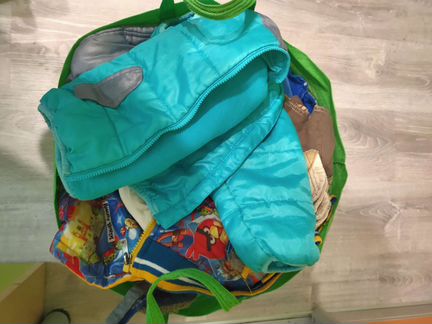 Большущий пакет с детскими вещами до 3-4 лет