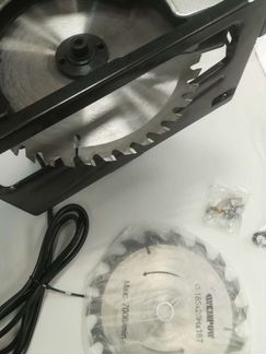 Пила ручная циркулярная