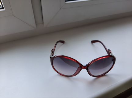 Очки солнцезащитные