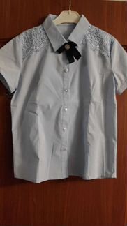 Блузка голубая новая с коротким рукавом