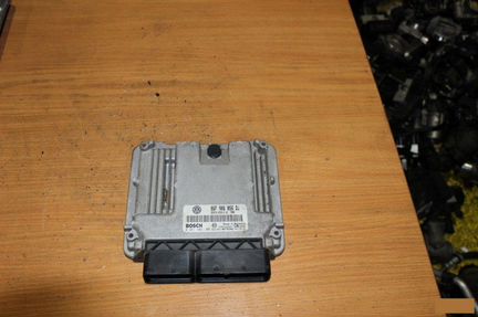 Блок управления двигателем Volkswagen Touran