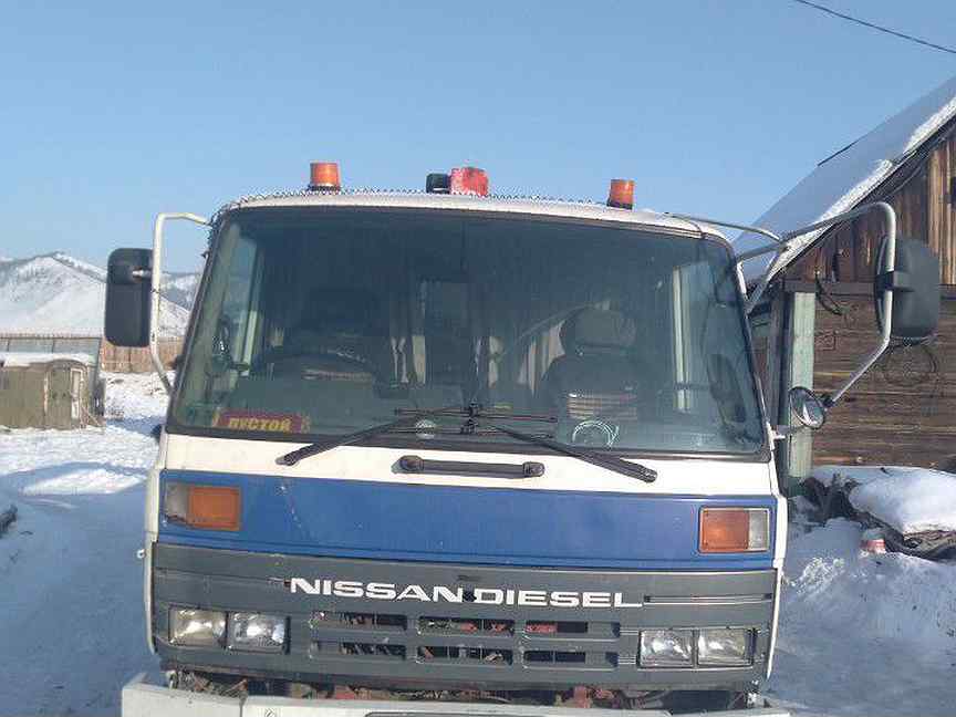 Nissan Diesel 1993