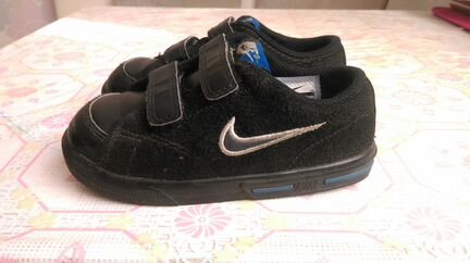 Кроссовки Nike