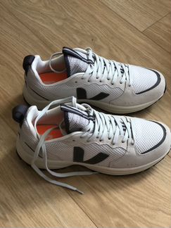 Кроссовки Veja venturi 45 размер 44 EUR Новые