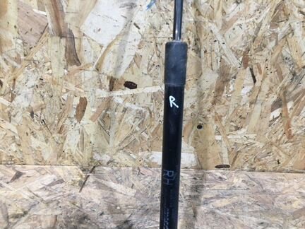 Амортизатор багажника задний правый Hyundai Ix 35