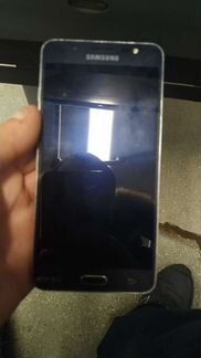 Телефон Samsung j5