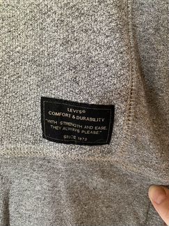 Джемпер Levi’s