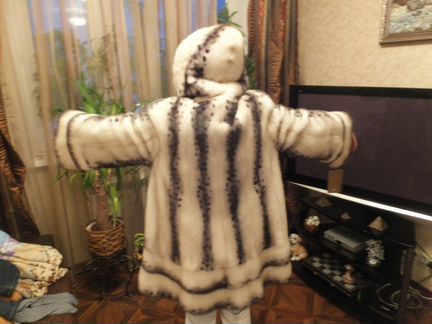 Шуба норковая с капюшоном 