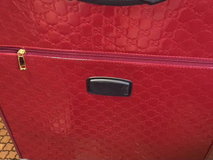 Чемодан на колесах