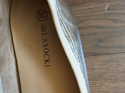 Золотые кожаные балетки Lasocki