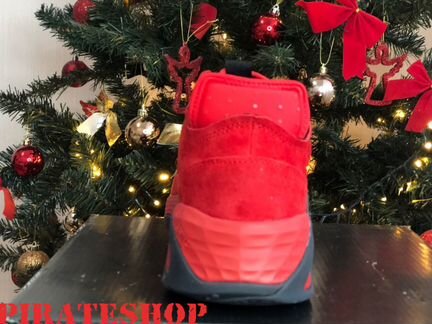 Кроссовки Adidas