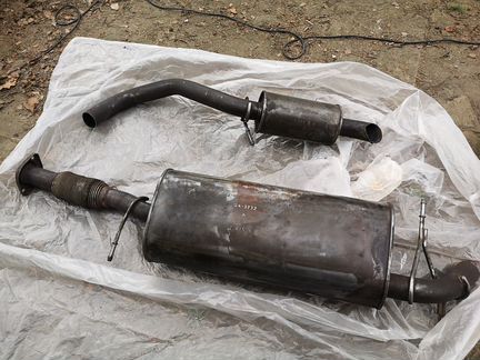 Глушитель chevrolet tahoe 2008 gmt900 задняя часть