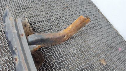 Усилитель бампера задний Opel Monterey, 1997