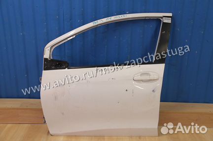 Дверь левая передняя Toyota Yaris (P13)