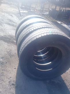 Грузовая шина бу 295 80R22.5 Bridgestone W990