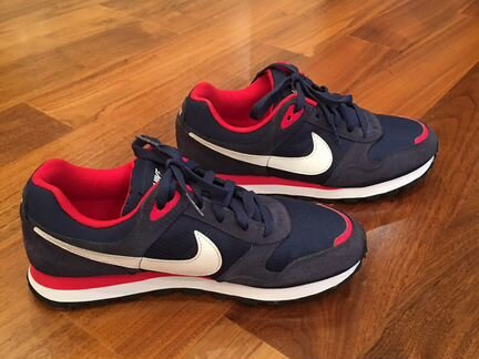 Кроссовки Nike, новые, длина стельки 26 см