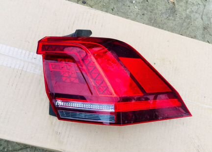 Фонарь правый Volkswagen Tiguan