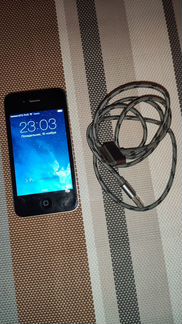 Apple iPhone 4 32GB (черный)