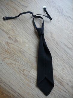 Галстук детский на резинке чёрный