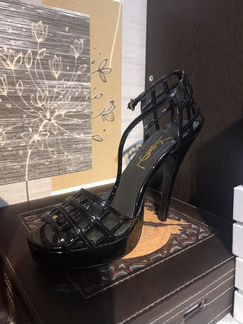 Босоножки YSL